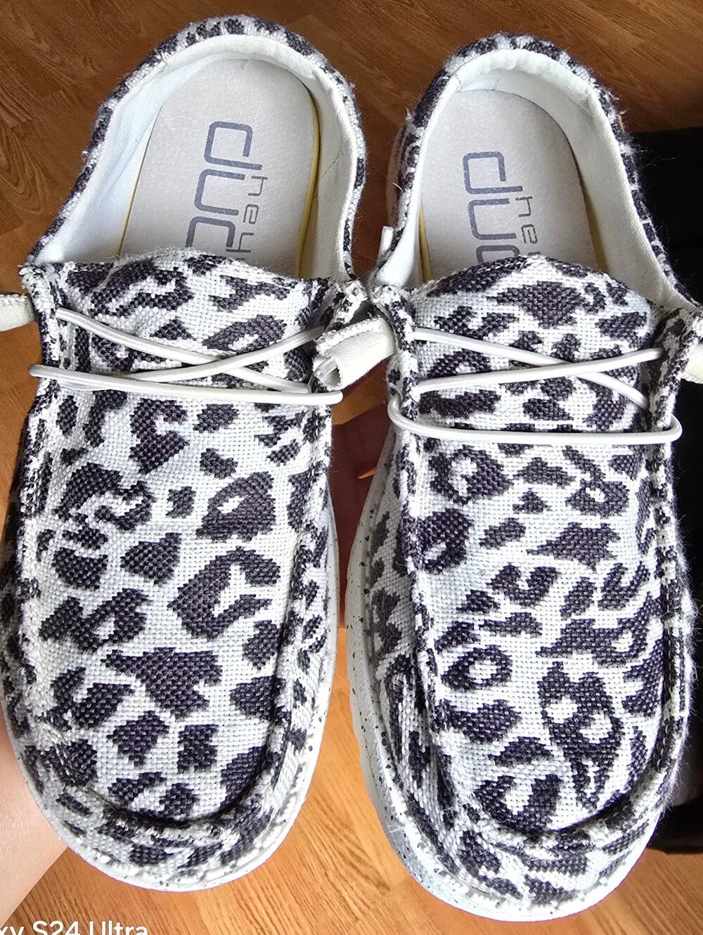 Sz 6 Big Girl's HEY DUDE WENDY CHEETAH GREY Casual Shoes